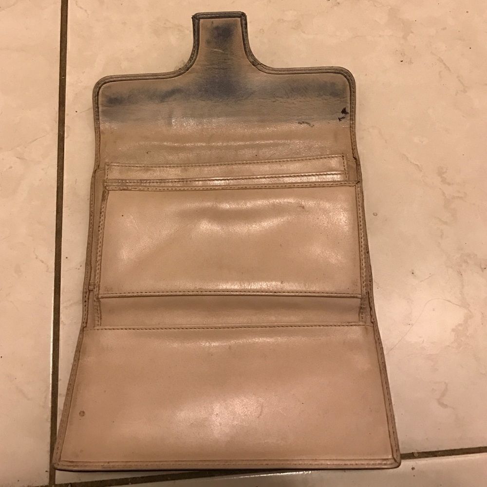 Kate Spade wallet   - Picture 3 of 4